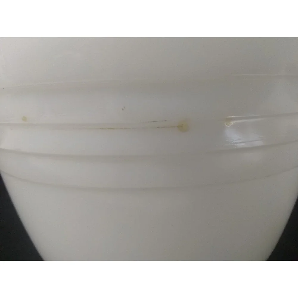 Small Mixing Bowl Ribbed Milk Glass Pour Spout 6.5 Inch‎ Diameter Vintage READ